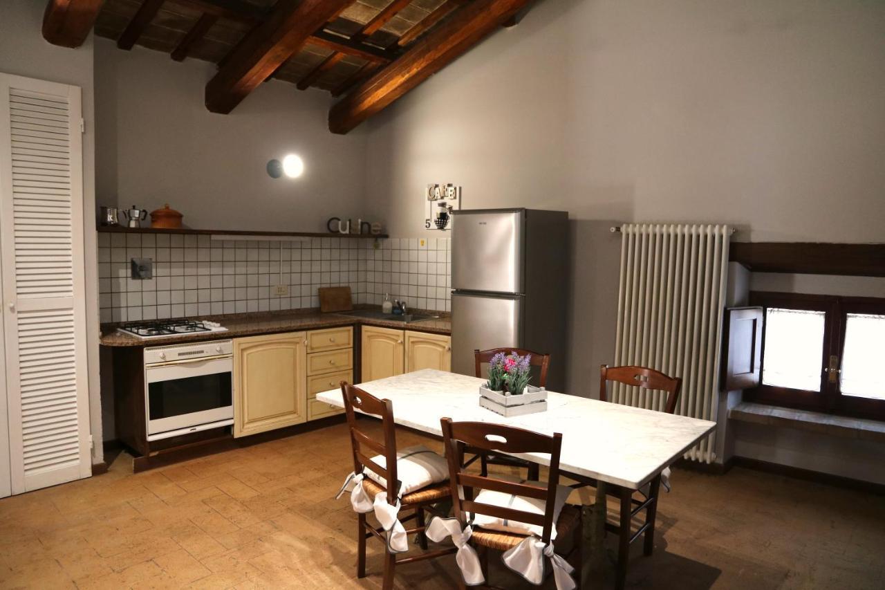 Corte Fratini Appartamenti Τρέβι Εξωτερικό φωτογραφία
